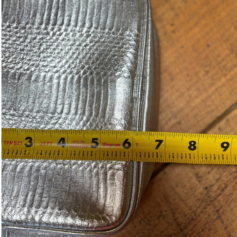 NEW Victorias Secret Womens Silver Metallica Snakeskin Chain Crossbody Purse - Picture 11 of 11